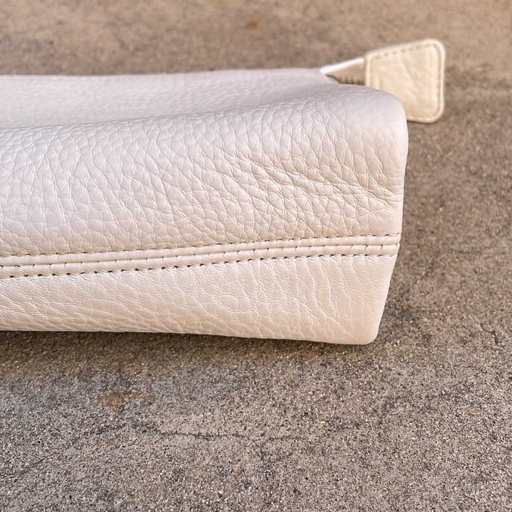 White Leather Rectangular Bag, Silver Zipper Hard… - image 3